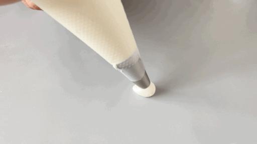 教人如何裱花视频讲解教程,蛋糕裱花必须知道的几种表现手法