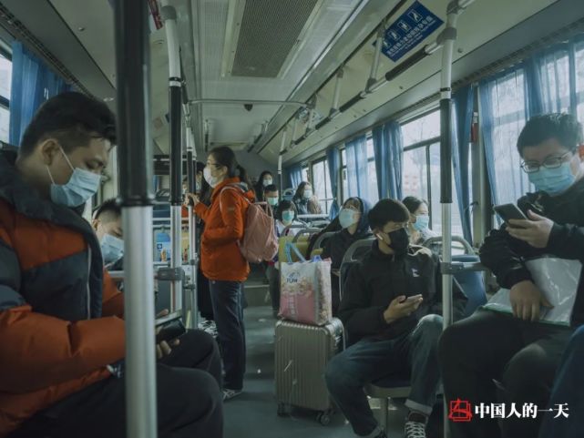 背奶妈妈上班要吸两次奶怎么消毒,背奶妈妈重回职场