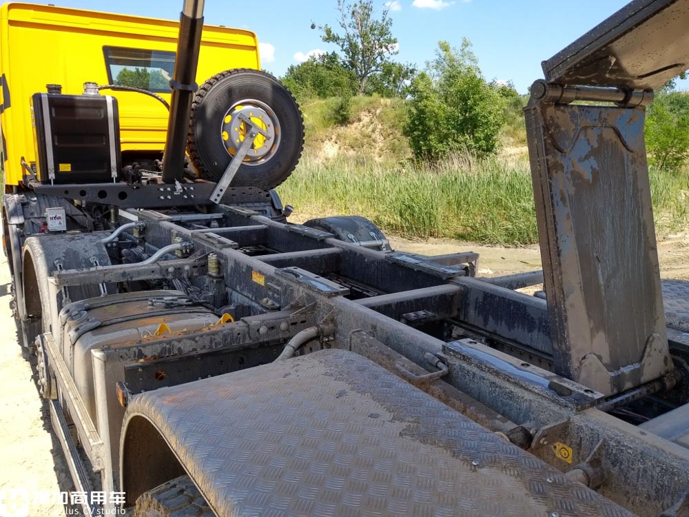 8x8斯堪尼亚,8x8是几驱