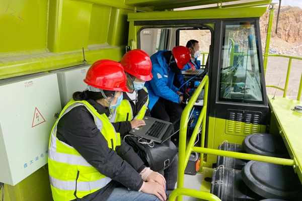 战疫情勇攻坚促发展,坚定信心战疫情齐心协力促生产