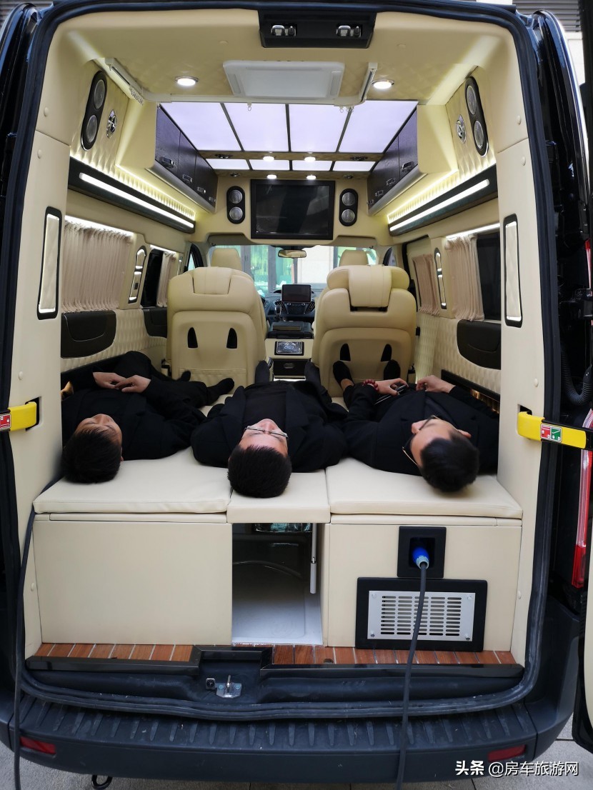 福客特进口福特商旅房车,福客特四驱越野商务单人房车