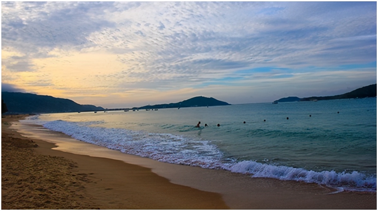 海南三亚亚龙湾酒店,海南三亚亚龙湾介绍