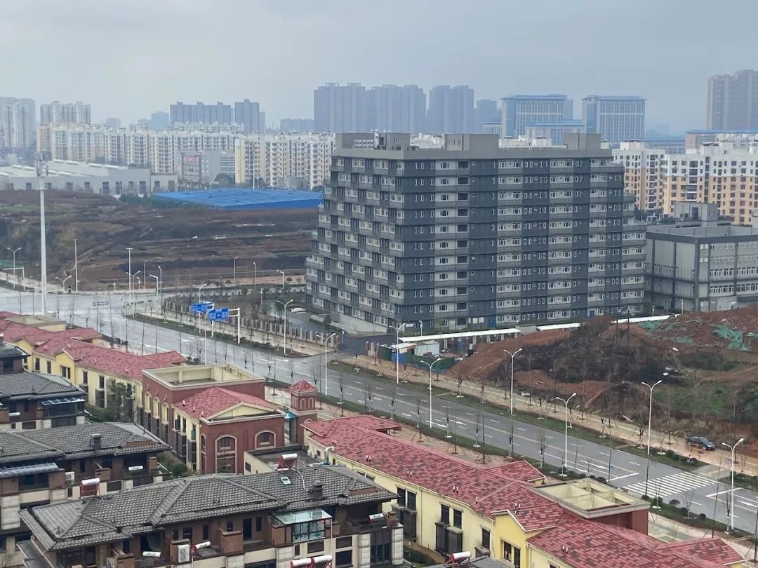 疫情中被困的人们,疫情当下的一些人物事迹