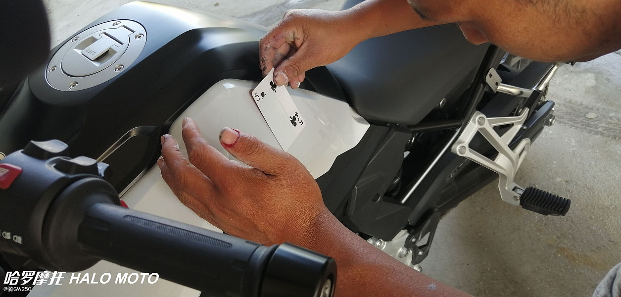 宝马摩托f750gs低配和高配的区别,宝马f750gs外观可以改成1250吗