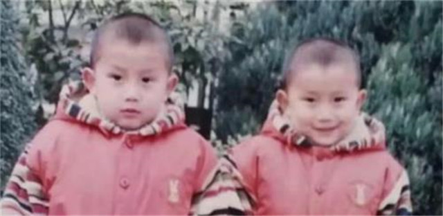 双胞胎学霸1人弃清华1人弃北大,湖北学霸双胞胎放弃名校照顾母亲