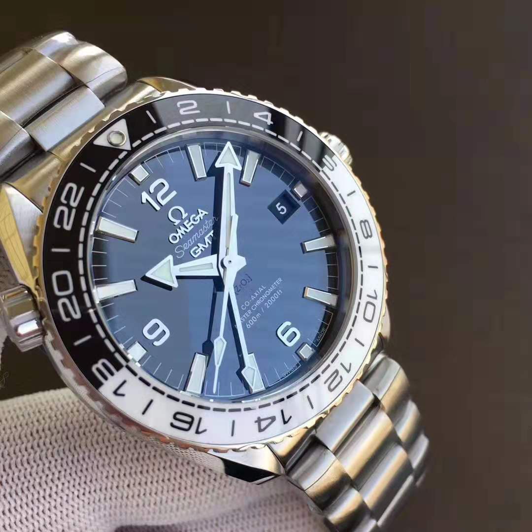 中国伟大!广州劳力士价格均叁仟,卑鄙的瑞士给美国佬安排了一课！