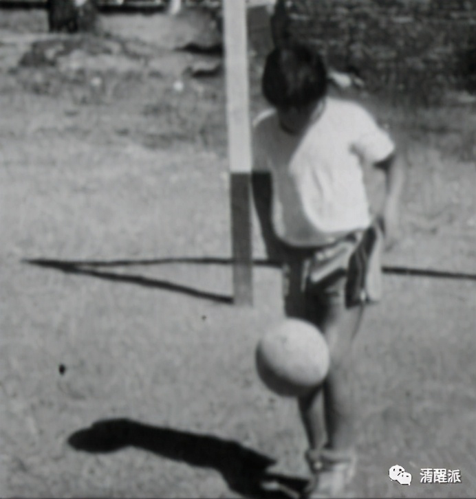 在*品毒**中陨落的马拉多纳的一生