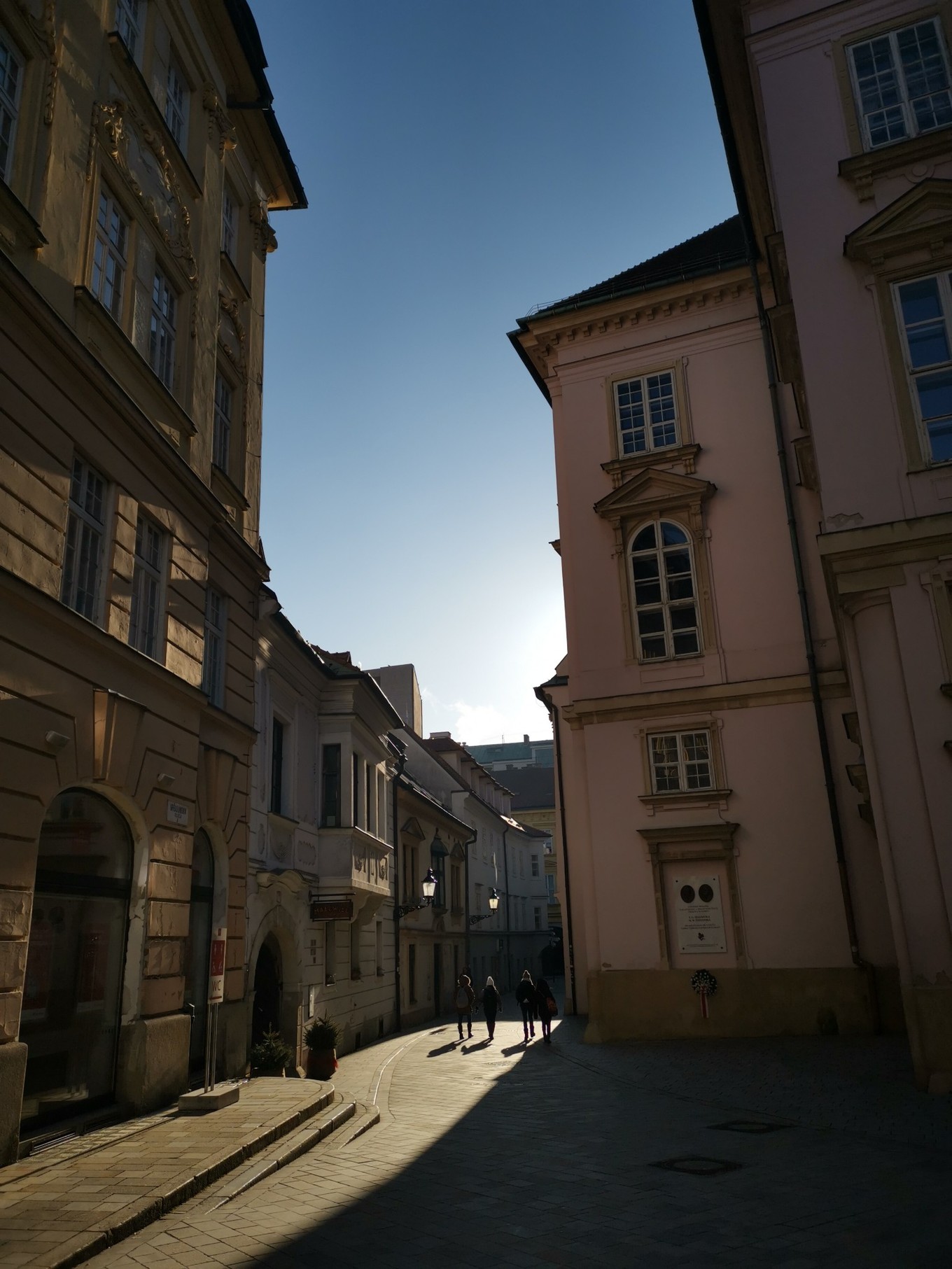 中欧旅游攻略多瑙河,中欧览秀城美食