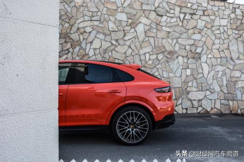 保时捷cayennes,保时捷新出的cayennee-hybrid2.0t试驾