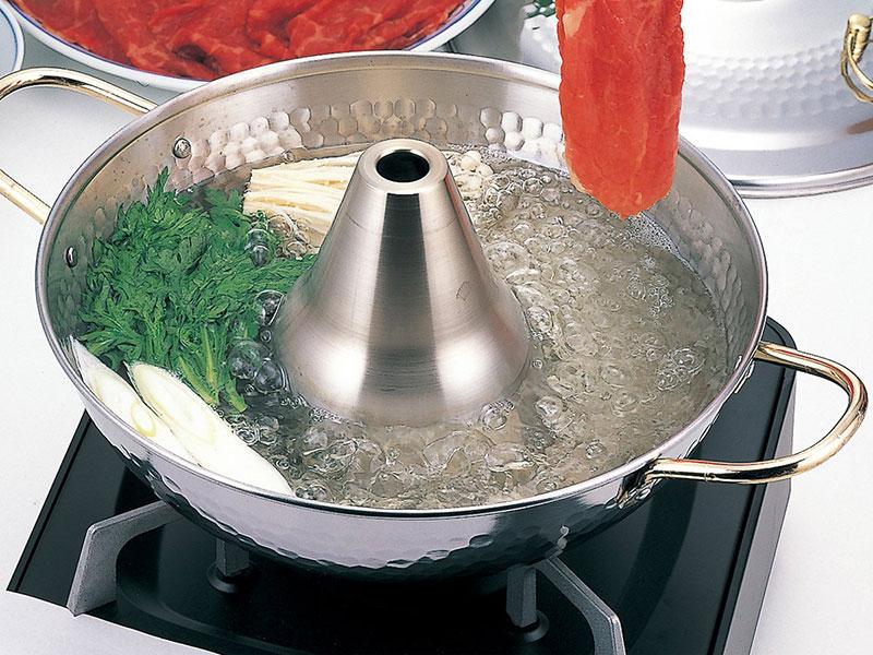 日本火锅和韩国火锅对比,中国的火锅vs俄罗斯火锅