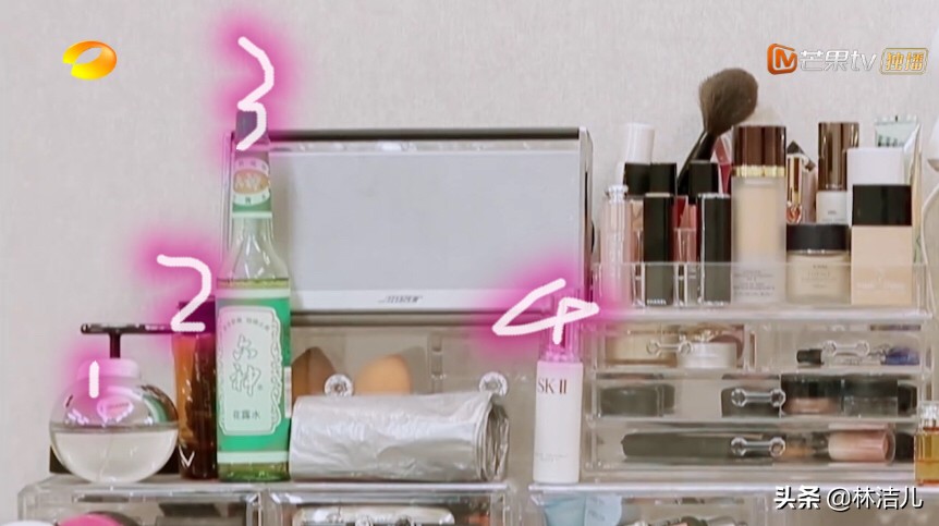 吴昕我家那闺女衣服同款,何雯娜吴昕我家小两口