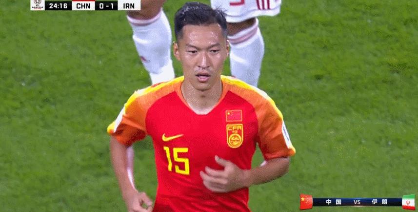 老队长赛后发言,国足对伊朗队最新比赛视频