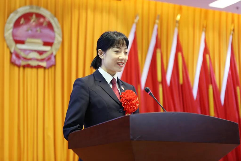 检察干警个人先进事迹报告,检察机关先进工作者事迹材料