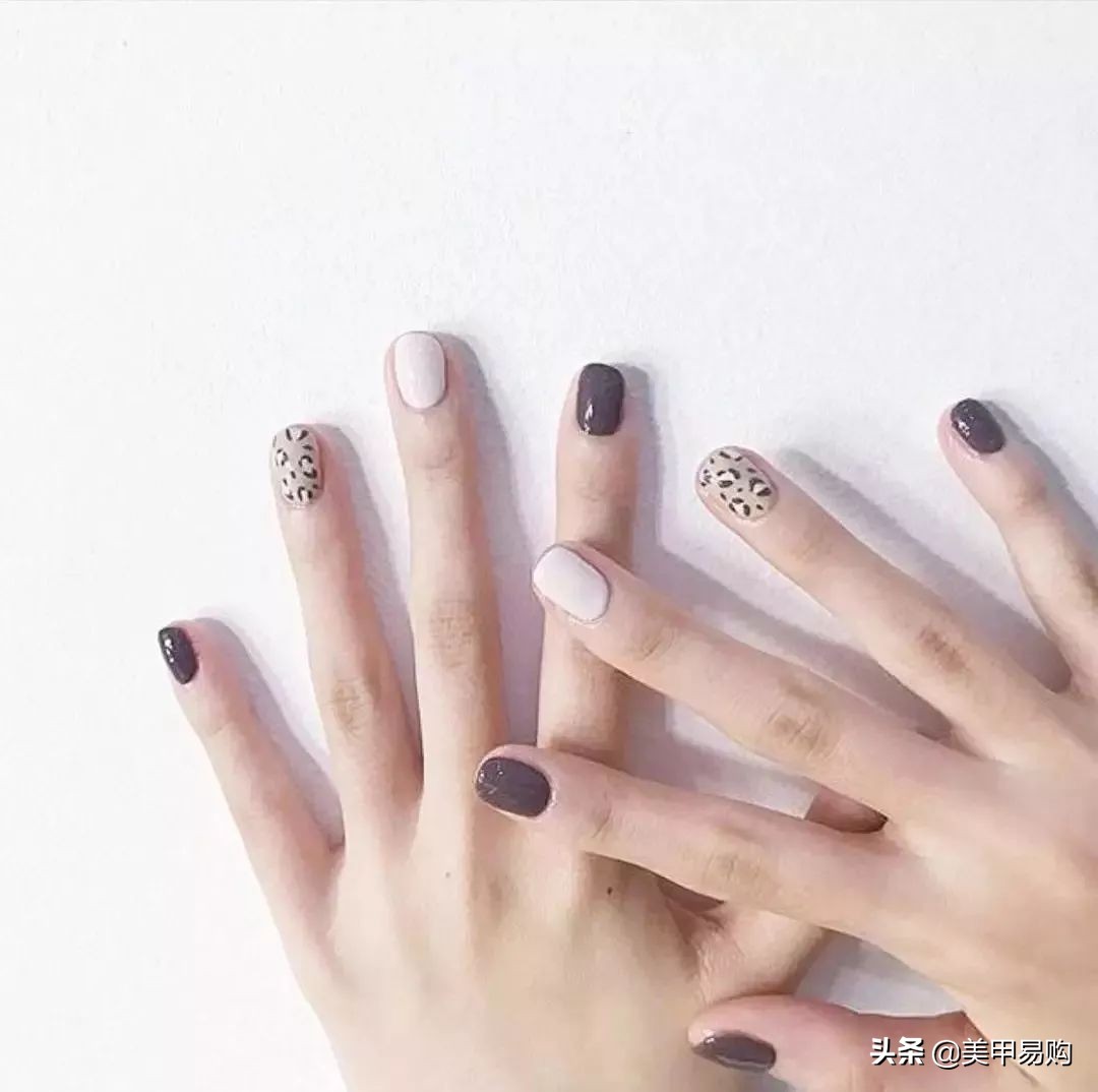 奶茶色渐变磨砂美甲,女生最爱的奶茶色系美甲来啦