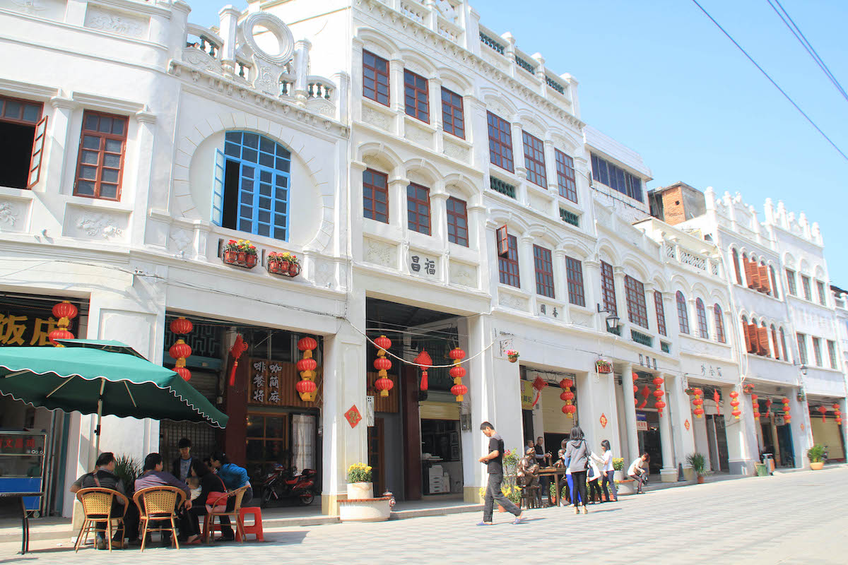 国内运行时间最长高铁,中国首条时速350公里跨海高铁通车