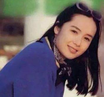 赵薇蒋雯丽长相分析,蒋雯丽比赵薇大10岁