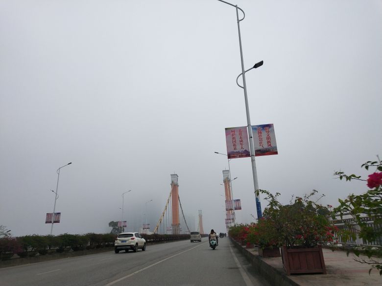 钦州大雾最新消息,钦州起大雾视频