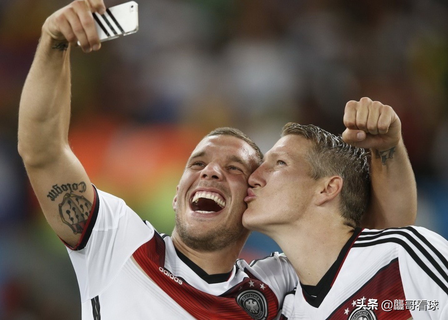 浪漫情人节西方情人节,足球浪漫情人节