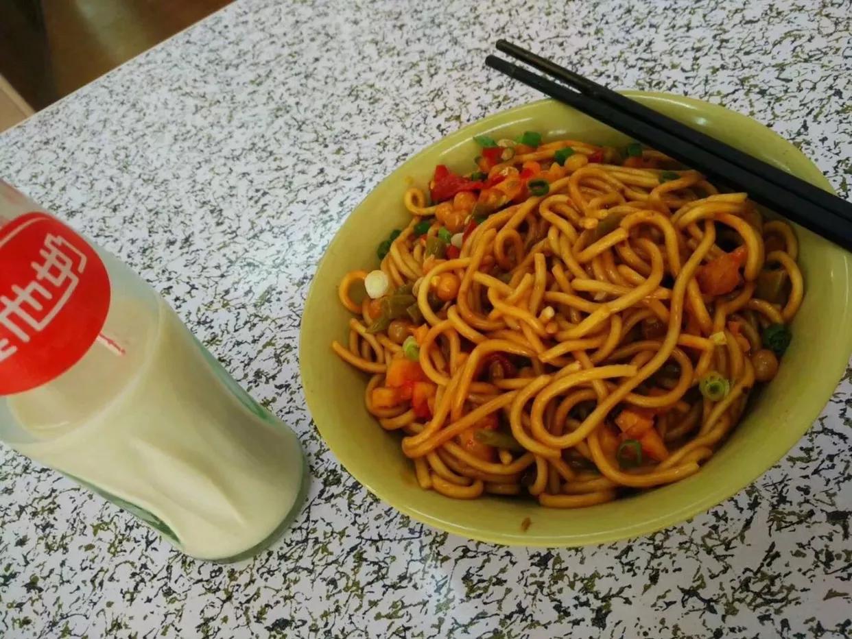 童装崛起时代,看二胎奶爸贩卖个人美学,玩转童装批发零售