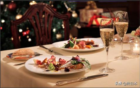 在日本的夜晚,在日本的晚餐