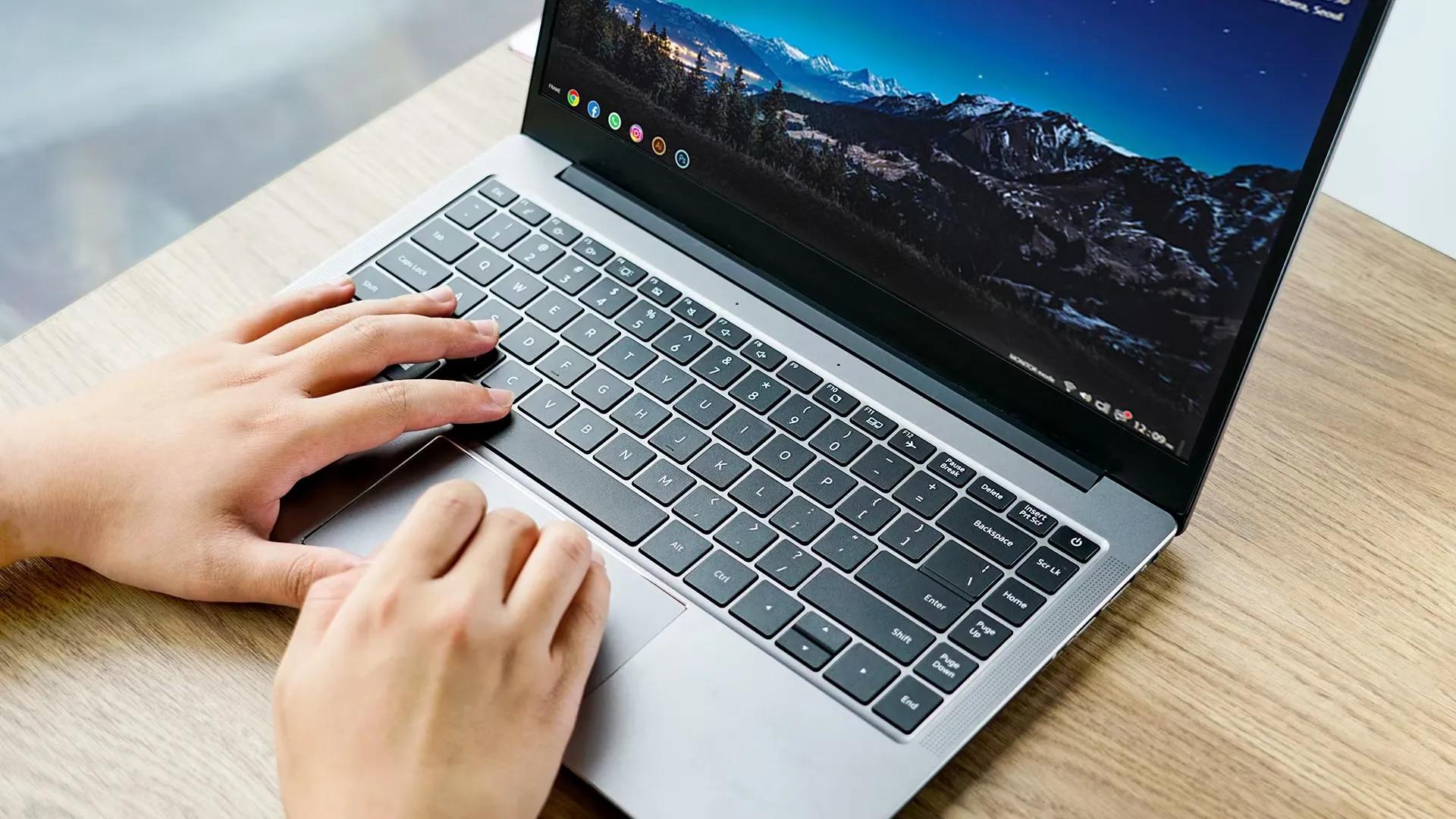 办公用笔记本电脑性价比排行榜,笔记本电脑什么牌子好性价比高