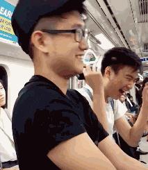 老虎：这是我准备养大吃的，你来凑什么热闹