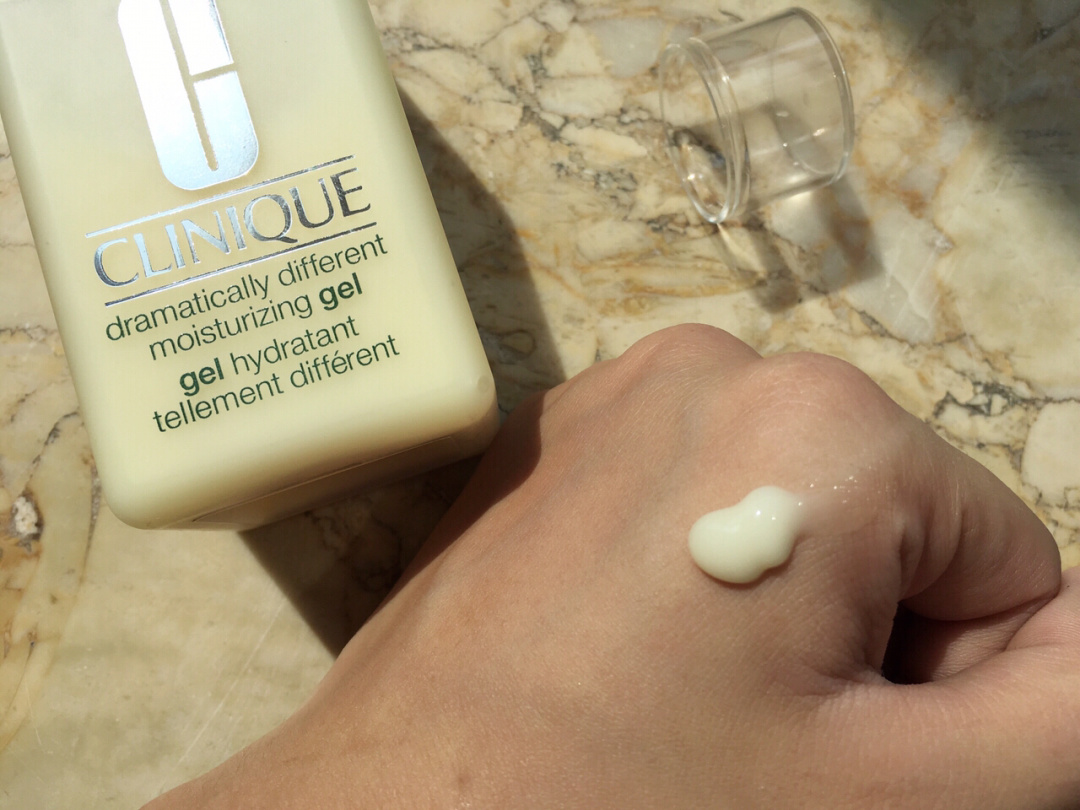 倩碧黄油使用起来泛白,倩碧黄油是有油的好还是无油的好