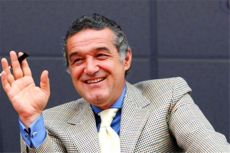 第一支获得欧冠冠军的球队,首支卫冕欧洲杯冠军的是哪支球队