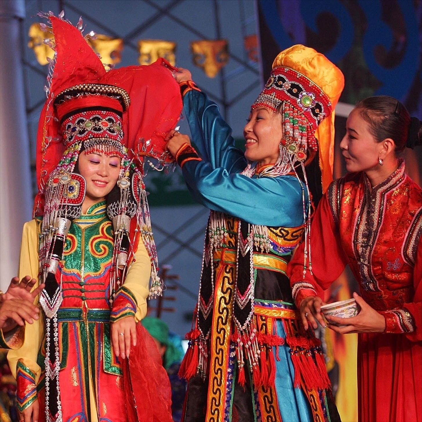 神秘森林精灵婚纱照,神秘苗族风婚纱照