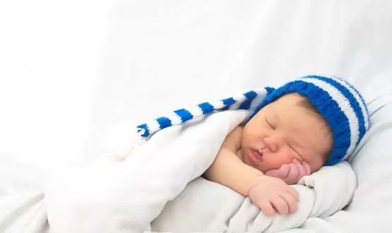 新生儿黄疸怎样才能快速退下去,新生儿黄疸怎么退得更快