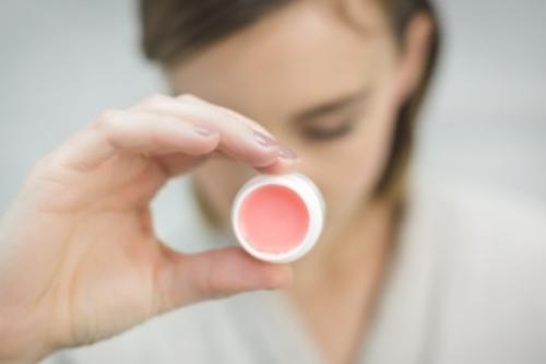 温和无刺激无香护肤品,无色素无香精无添加护肤品好吗