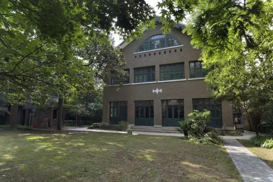 恒信伯爵公馆别墅,恒信伯爵公馆顶楼复式