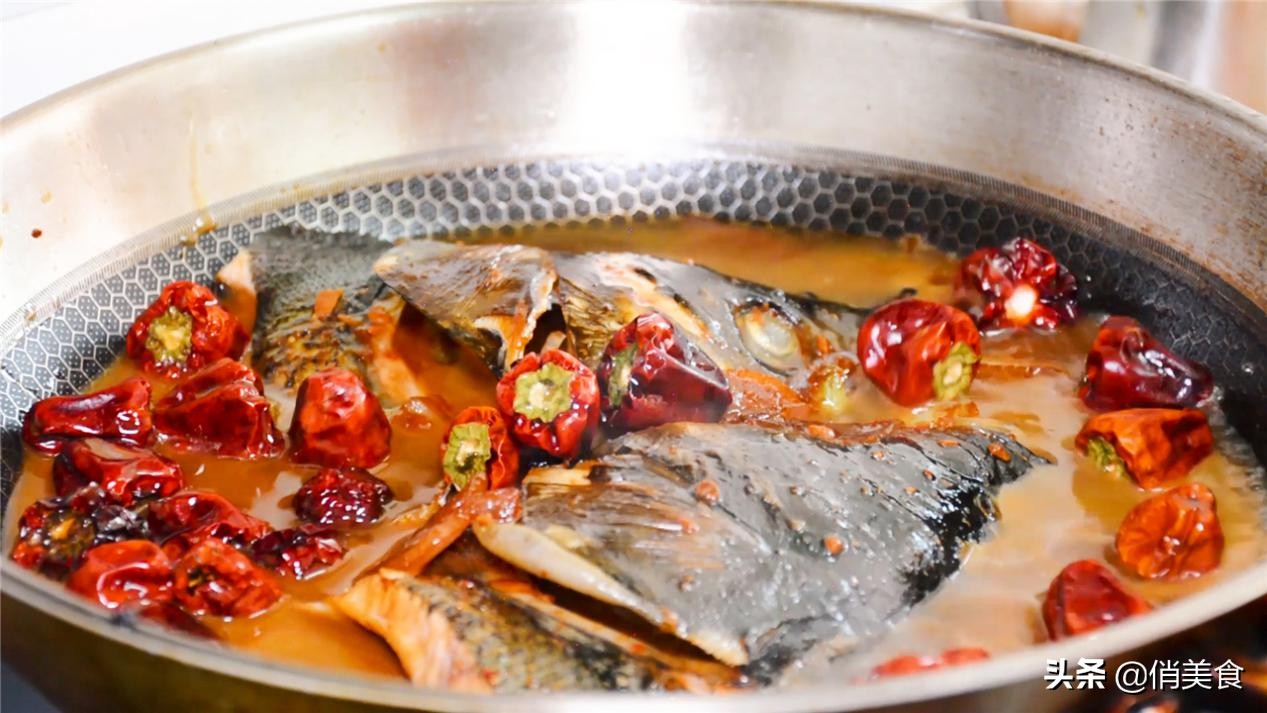 鱼头要怎么做的才好吃,这才是鱼头最好吃的做法