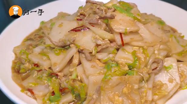 如何做炒年糕的简单方法,怎么做炒年糕又简单又好吃呢