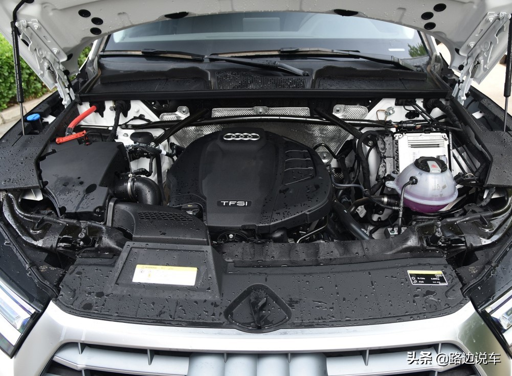 新款奥迪q5l丐版最终价格,33万左右奥迪q5提车