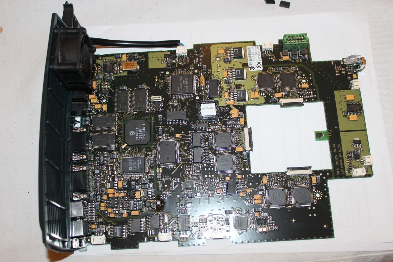 都是钽电容惹的祸：拆修宝施玛（Proxima）3LCD投影机三无故障