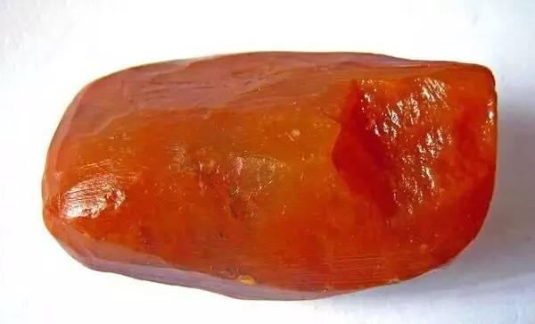 河边能捡到什么值钱的石头,在哪儿能捡到值钱的石头