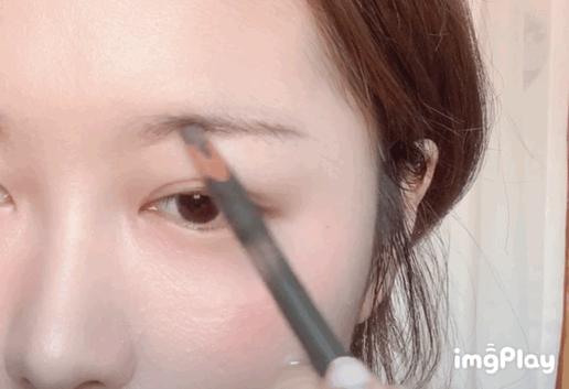 新手化妆怎么避免画的太重,新手化妆正确步骤新手小白必看