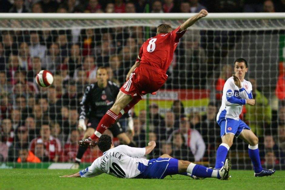 杰拉德传奇破门,足坛十大过人绝招