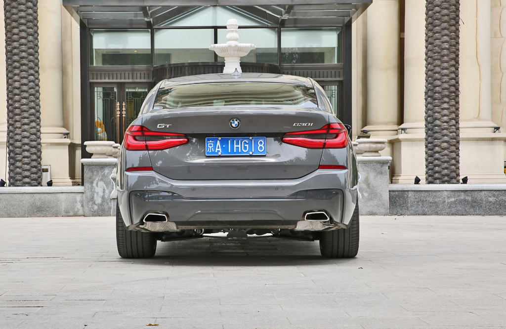 他强任他强清风拂山岗动图,2021款宝马6系gt深度测评