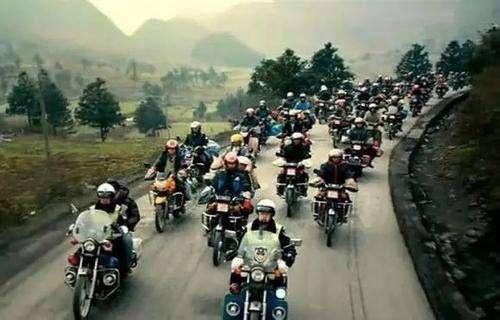 “百万铁骑”即将返程，明明火车更好，为啥执迷骑摩托？答案来了
