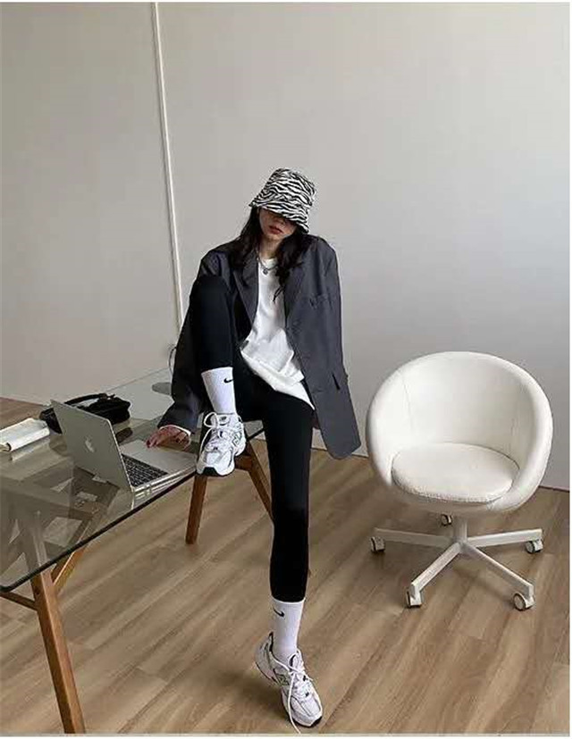 高个子适合鲨鱼裤老爹鞋穿搭吗,最搭配鲨鱼裤的老爹鞋