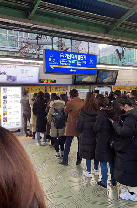 国外的月亮有多可怕,外国的月亮是不是比较大