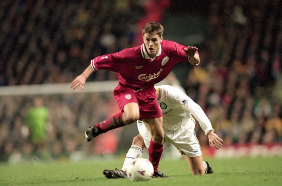 英媒独家揭秘:曾经的天才少年右腿少了一根筋,却依旧捧起金球奖