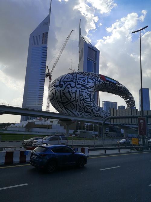 贫穷限制了我的想象力迪拜,三个你不知道的迪拜真相