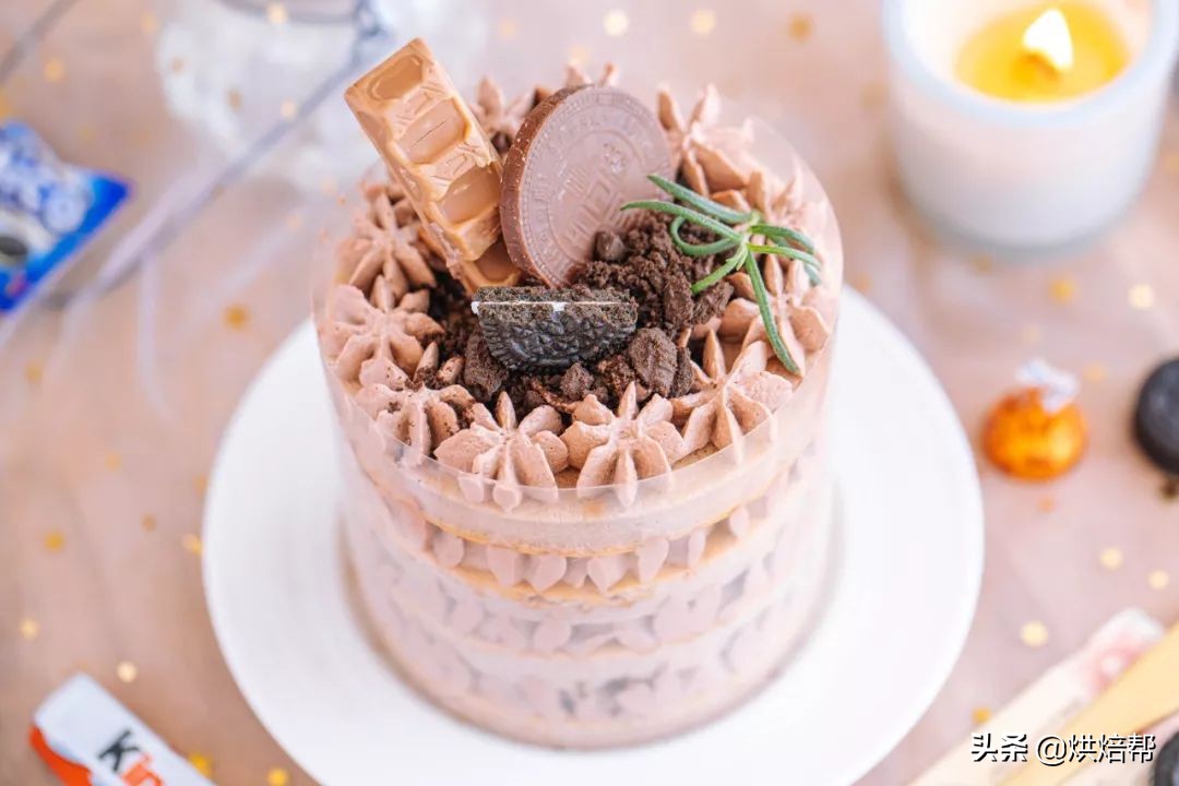 蛋糕抹面的技巧和手法在家自己做,一款不用抹面就可以完成的蛋糕