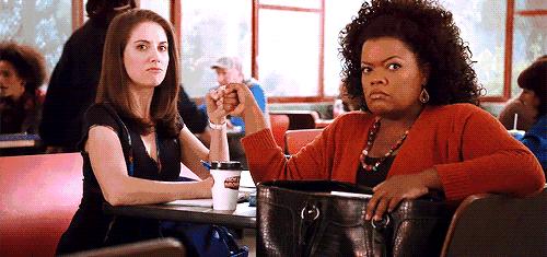 一家长高调给老师送不作为锦旗,家长对老师送锦旗后续