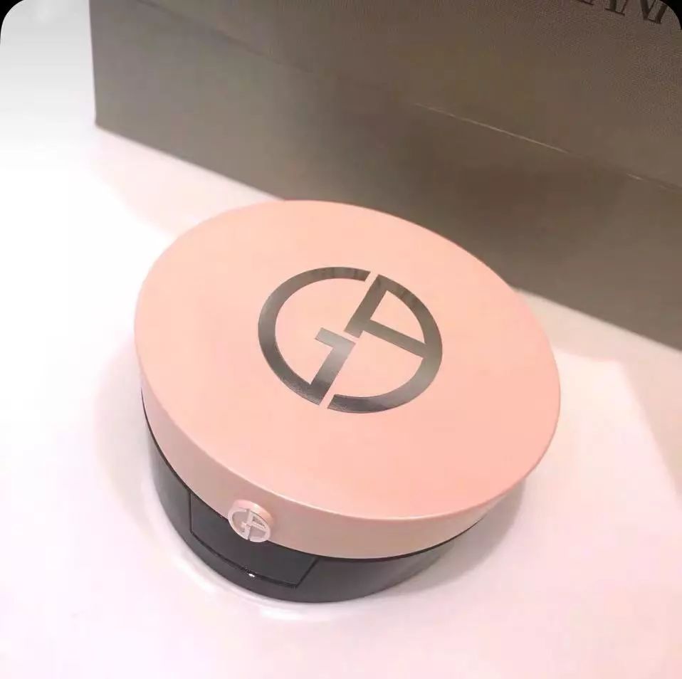 怎么选择一款适合混干皮的粉底液,彩妆推荐干皮新手用什么粉底液好