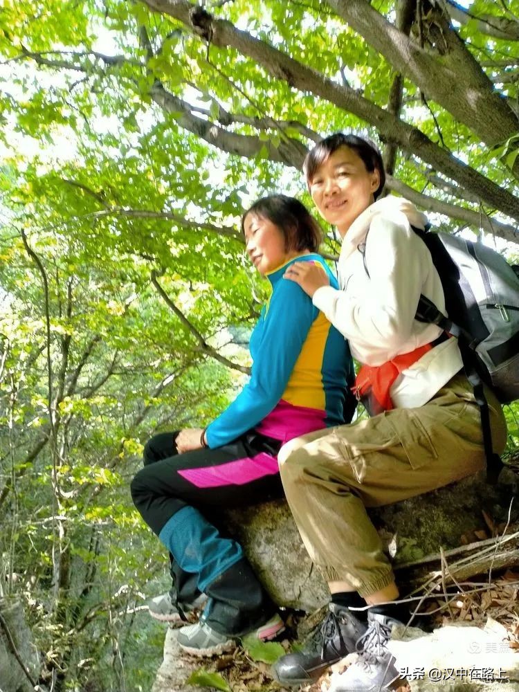 汉中圈子崖天坑,汉中镇巴圈子崖天坑旅游攻略