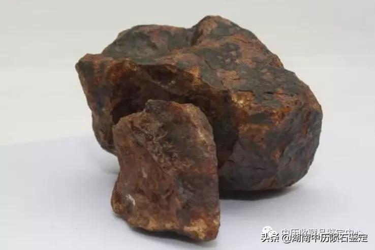 无磁陨石鉴定最简单方法,玛瑙陨石鉴定最简单方法